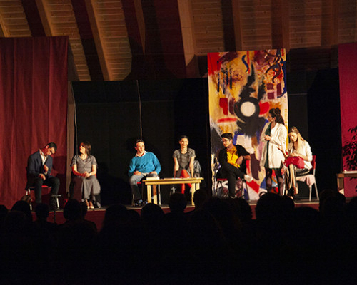 Toc Toc, disturbo? La recita di XII classe